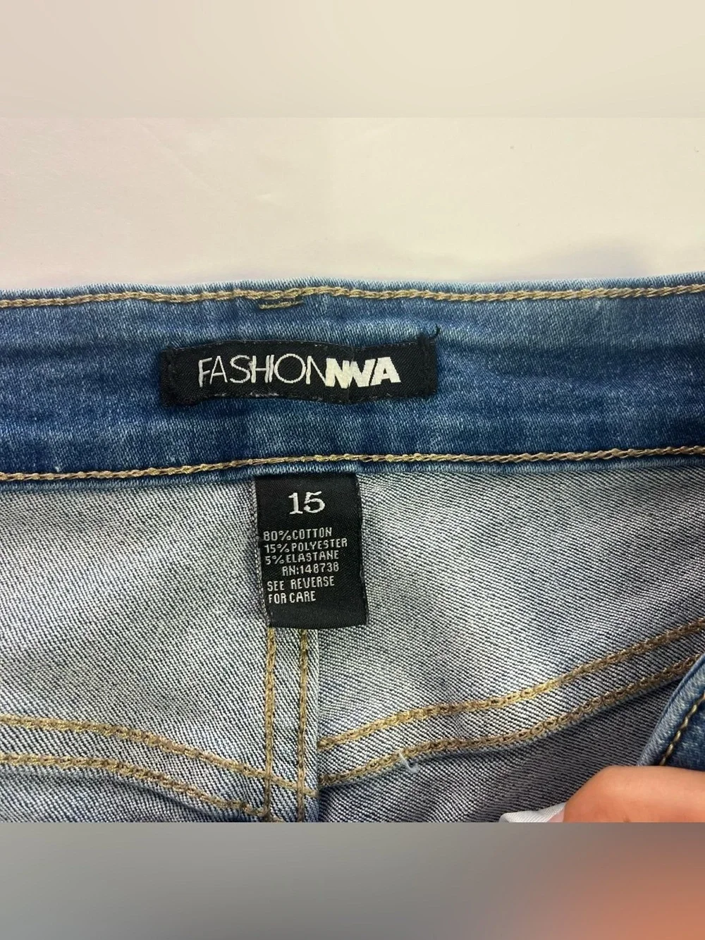 Fashion Nova Ripped Denim Capri Shorts Women’s Size 15 Distressed Long Jorts